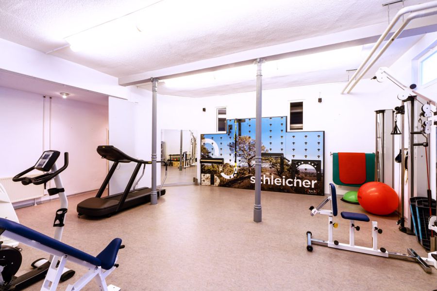 Schleicher - Physiotherapie und Ergotherapie in Eislingen - Therapie am Gerät